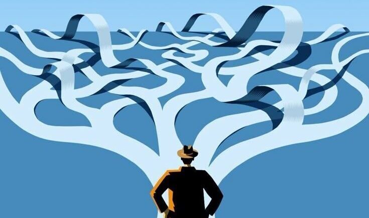 Una persona con traje y sombrero se sitúa al comienzo de un camino que se divide en muchas carreteras sinuosas y enmarañadas, simbolizando elecciones o decisiones: una escena en tonos azules inspirada en la economía conductual, perfecta para un visual webinar.